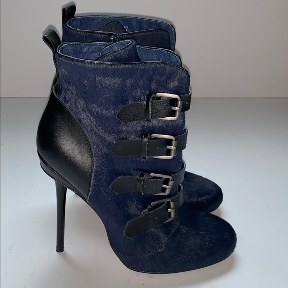 Shoe booties